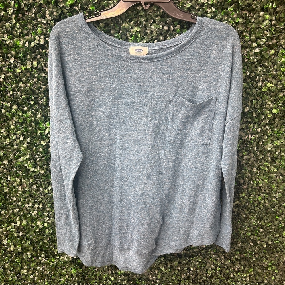 Old Navy Blue Curved Hem Pocket Tee - Size L!